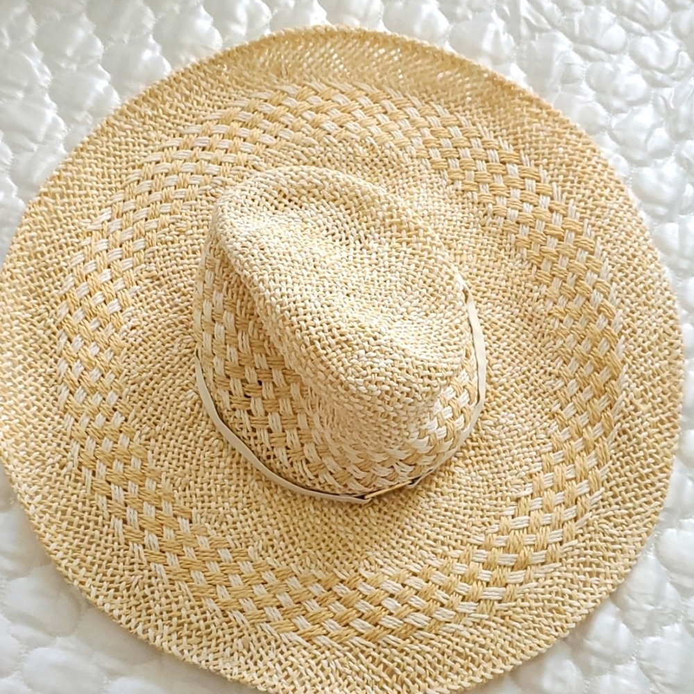 Calvin Klein hat